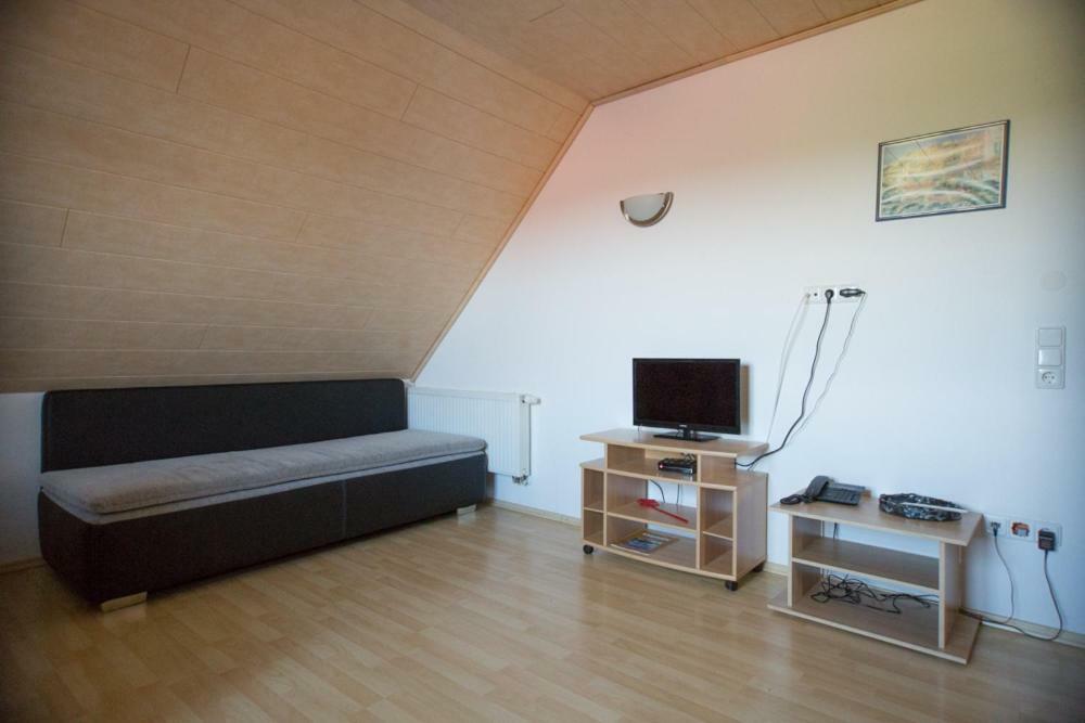 Ferienhaus Regina Walkertshofen Kültér fotó